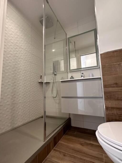 "Le Filet Du Lac" Appartement Atypique, 5 Personnes, Duplex, Vue Lac, Acces Parc Aquatique Gratuit Talmont-Saint-Hilaire Экстерьер фото